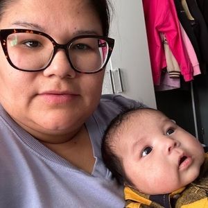 Meet your Posher, Evelyne